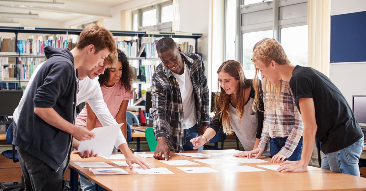 A group of students studying how to improve project management